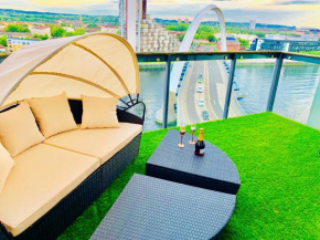 Glasgow City Centre - The PENTHOUSE with RiverViews - (Duplex, 3 Bedrooms, 3 Bathrooms, 2 Living rooms/Kitchen, Private SKY Terrace, 2 Parkings, Top Floor, Huge - 2100 sq ft, SECC HYDRO)